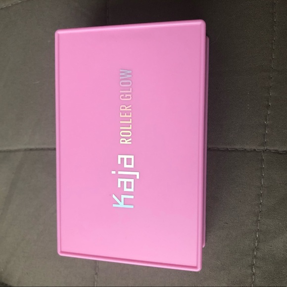 Kaja Roller Glow in Cosmic Laundry - Picture 2 of 4